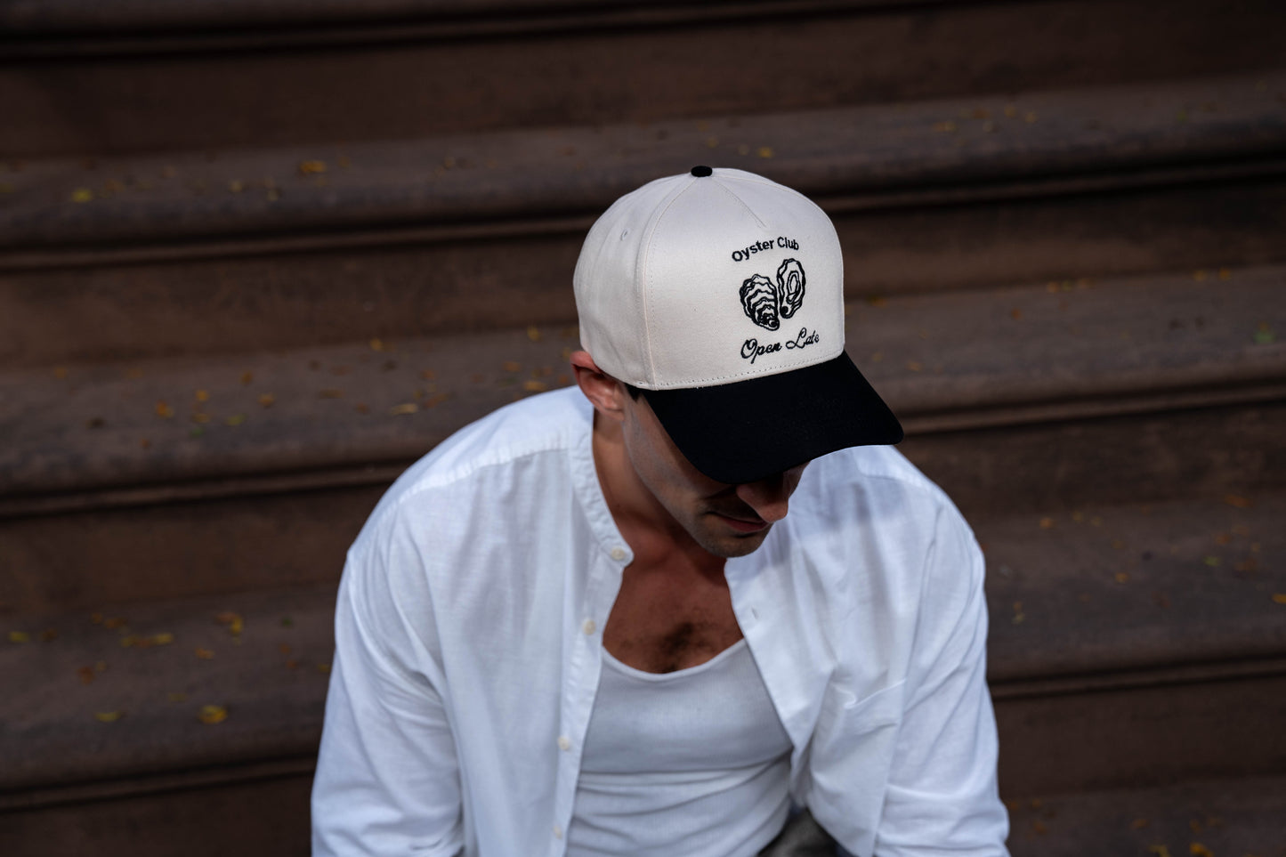 Oyster Hat - Natural / Black